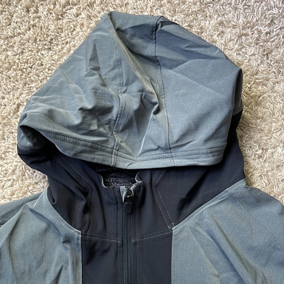 NWT Under Armour Black SC30 (Steph Curry) Woven Hooded Jacket 1317411 Size XL - Picture 3 of 13